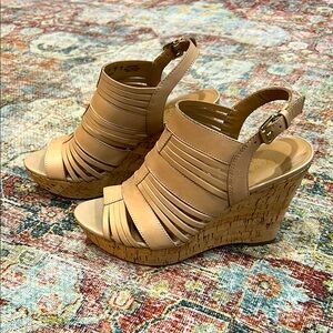 Franco Sarto Women's Tan 4” Wedge Sandals Size 7